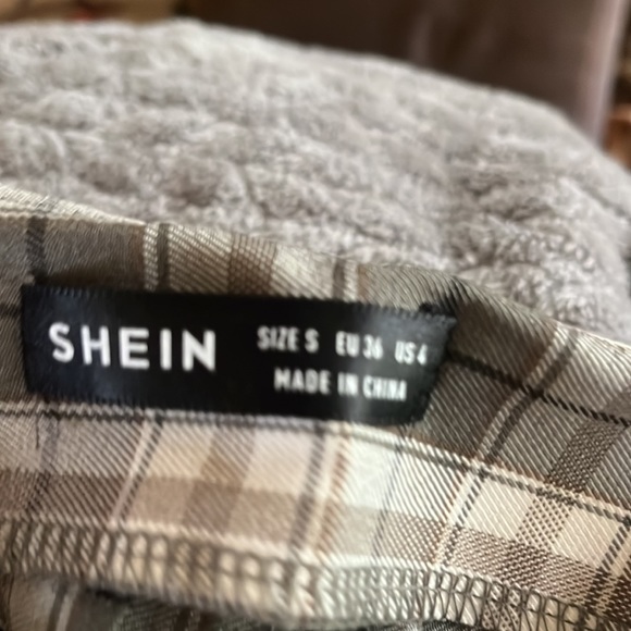 SHEIN Green Pleated Skirt - Picture 3 of 3